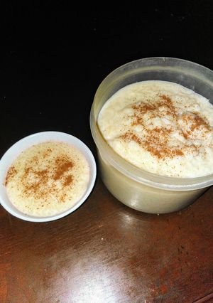 Una foto de Arroz con leche cremoso
