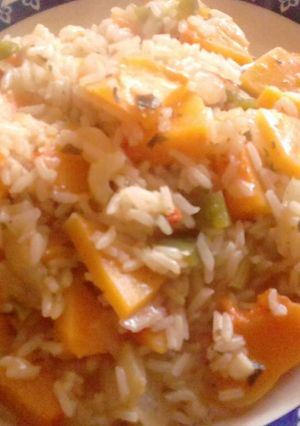 Una foto de Arroz con calabacín (vegetarianos y celiacos)