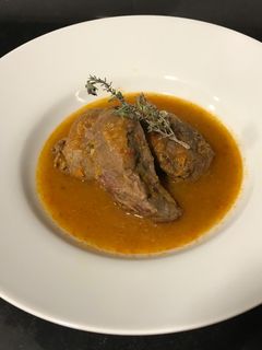 Una foto de Carrilleras en salsa