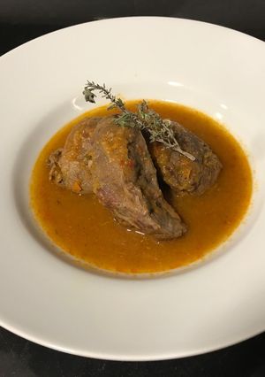 Una foto de Carrilleras en salsa