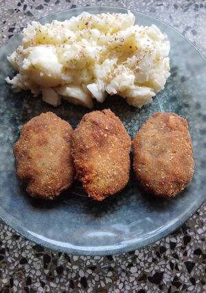 Una foto de Croquetas o bollitos de pescado caballa en lata 🐟