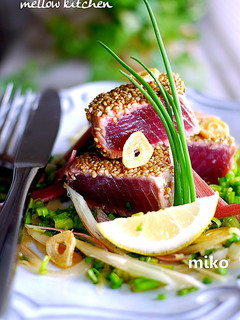 A picture of Seared Tuna or Bonito Coated in Sesame (with Garlic Ponzu Sauce).