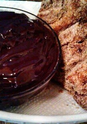 A picture of Ray's' Sopapillas & Cinnamon Chocolate Ganache.