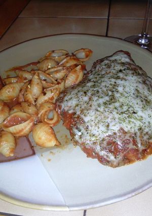 A picture of Bob's Chicken Parm.