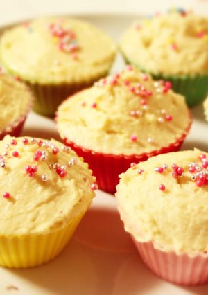 A picture of Easygoing Tofu and Honey Cupcakes..