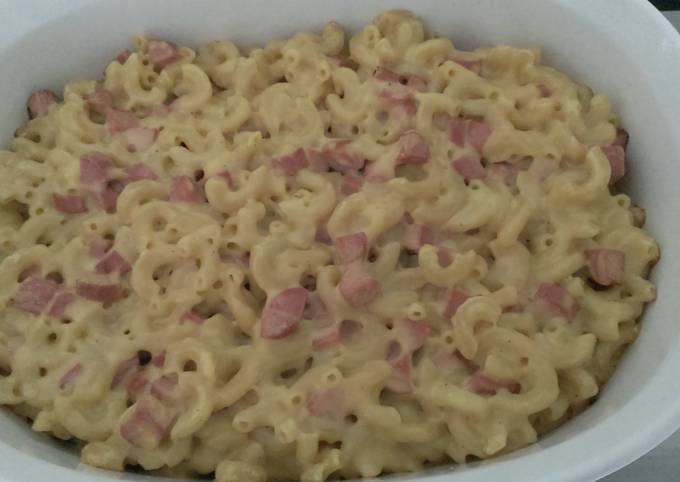 Macaroni and Cheese with Hot Dogs