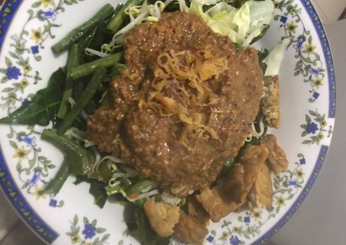 Langkah Mudah untuk Membuat Pecel ekonomis yang Bikin Ngiler