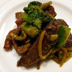 A picture of Velvet Beef and Broccoli.