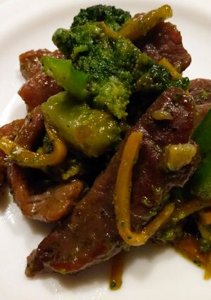 A picture of Velvet Beef and Broccoli.