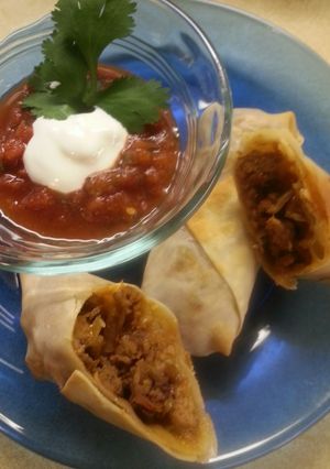 A picture of Sam's Baked Turkey Taco Eggrolls.