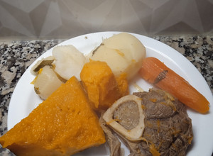 Una foto de Puchero !! Bienvenidas verduras !!!😉👌🏻