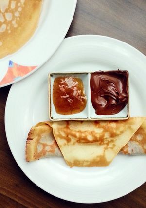 A picture of Norwegian Thin Pancakes.