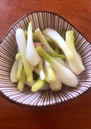 Hình của món Hành muối.