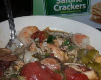 Unique Cuisine Shrimp sausage and chicken GUMBO Home Style