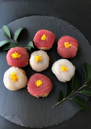 A picture of ★Camellia  Rice ball Sushi★.