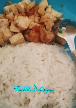 Foto resep Tumis tomat tahu daging ayam (MPASI 15bln)