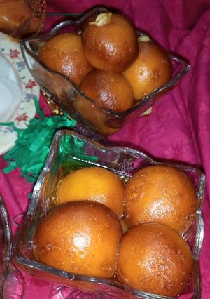 A picture of Yummy gulab jaman.
