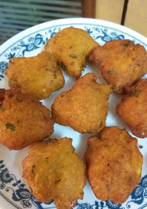 A picture of Paripu (Tuvar dal) Vada.