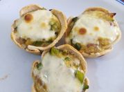 Una foto de pan lactal ,huevo, queso