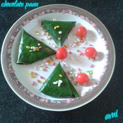 A picture of Chocolate filled paan / chocolate paan.