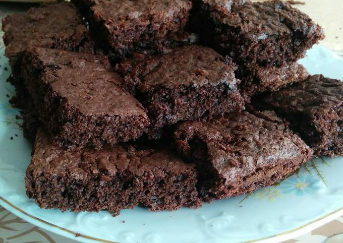 Step-by-Step Guide to Make Favorite Chocolate Brownies