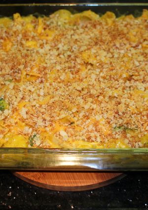 A picture of Baked Curry Mac and Cheese with Chicken and Broccoli.