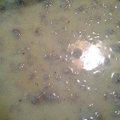 A picture of Applesauce and Sausage Sauce.