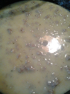 A picture of Applesauce and Sausage Sauce.