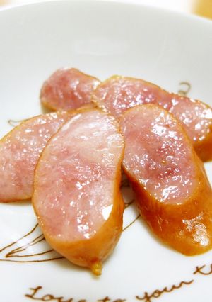 A picture of Wiener Sausages Cooked in 30 seconds.