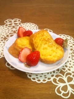 A picture of Easy Breakfast -- Baguette French Toast.