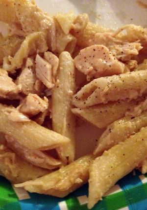 A picture of Matthews Chicken Penne Alfredo.