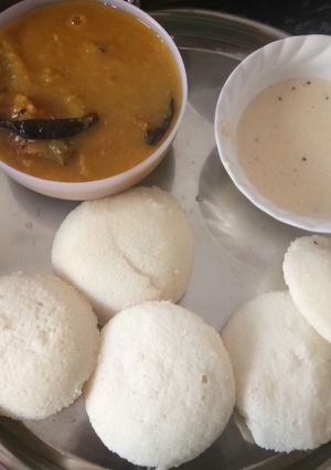 A picture of Idli.