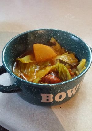 A picture of Cabbage y Salchichon.