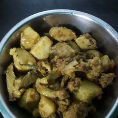 A picture of Aaloo gobi.