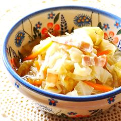 A picture of Simmered Kiriboshi Daikon and Cabbage.