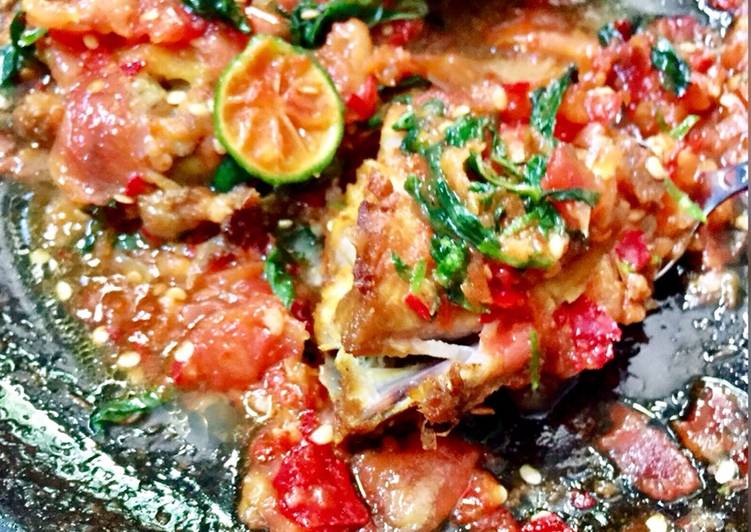 Ayam Geprek Sambal Kemangi