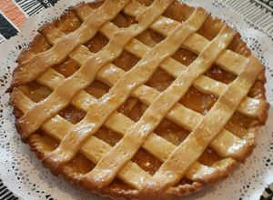 Una foto de Kuchen de durazno y manzanas