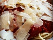 A picture of marinara from tomatoes
