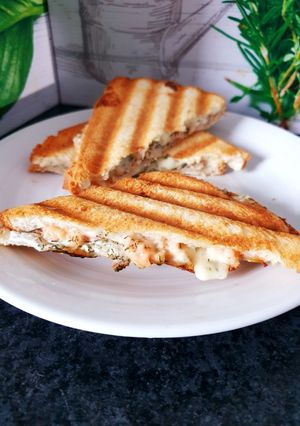 Une photo de Croques monsieur saumon et thon 😋