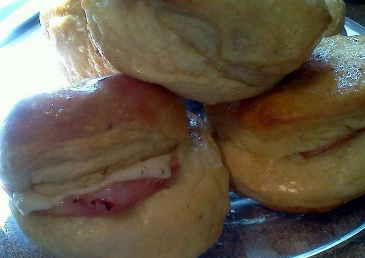 Easiest Way to Make Homemade Garlic Ham n Cheese Biscuits