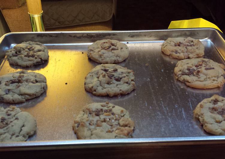 Recipe: Tasty Heath Bits Peanut Butter Cookies