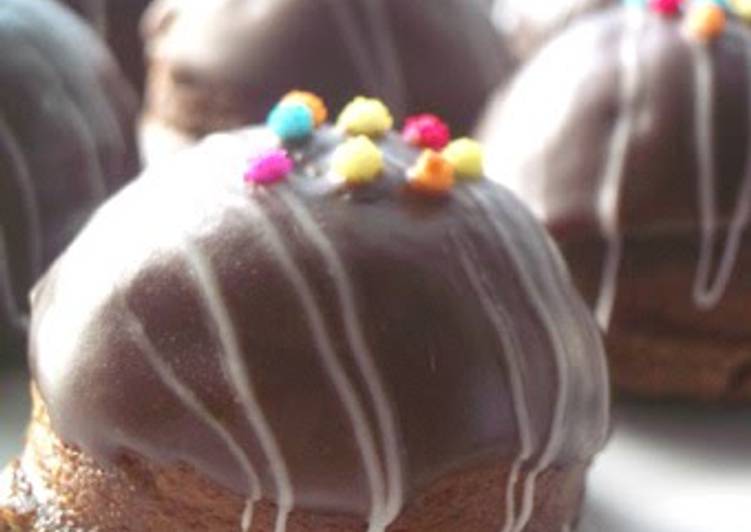 Cute Petit Chocolate Cakes Baked in a Takoyaki Maker!