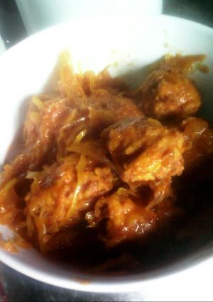A picture of Carrot Koftas in Spicy Sauerkraut Sauce (vegan).