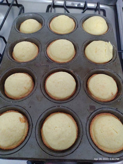 Una foto de Muffins de naranja sin tacc
