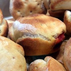A picture of Breads with vegetables.