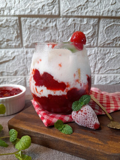 Foto resep Strawberry Milk 🍓