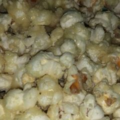 A picture of Vanilla,chocolate,condensed milk popcorns 🍿.