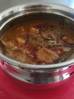 गट्टे की सब्जी (gatte ki sabji recipe in Hindi) रेसिपी मुख्य फोटो
