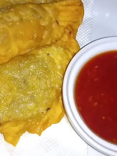 A picture of Ground Beef Pockets.