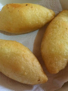 Una foto de Carimañolas (empanadas de yuca)
